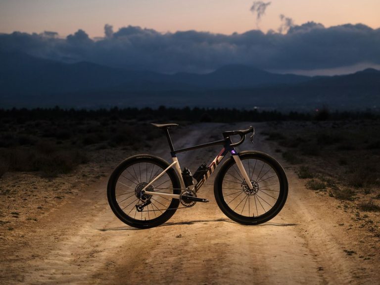 Nuova Linea BMC Kaius 01: L’eccellenza gravel tra Agonismo puro e classe senza compromessi