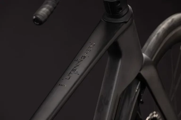 Cube Litening AERO C:68X Race carbon´n´chrome