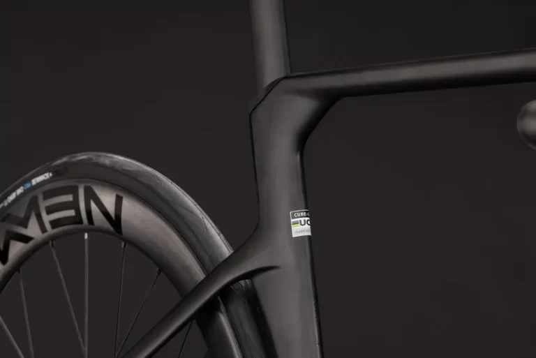 Cube Litening AERO C:68X Race carbon´n´chrome