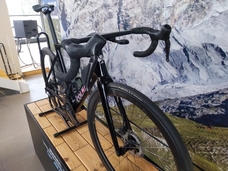 COLNAGO V4RS 2024